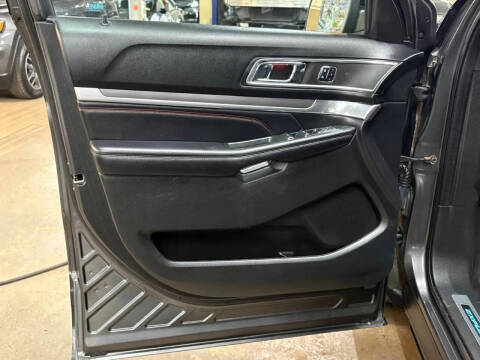 2016 Ford Explorer Sport