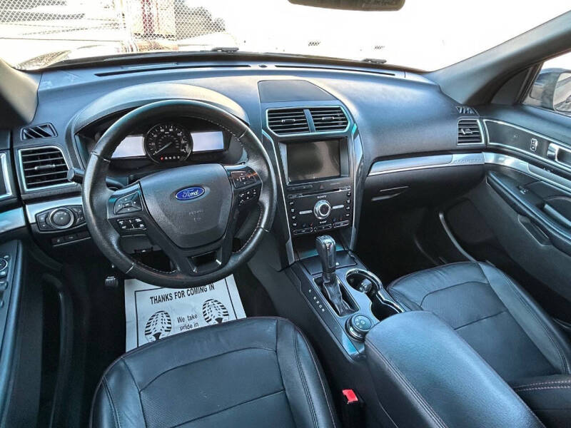 2017 Ford Explorer Sport