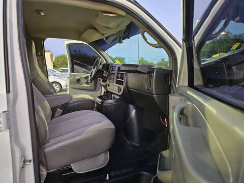 2015 GMC Savana 2500