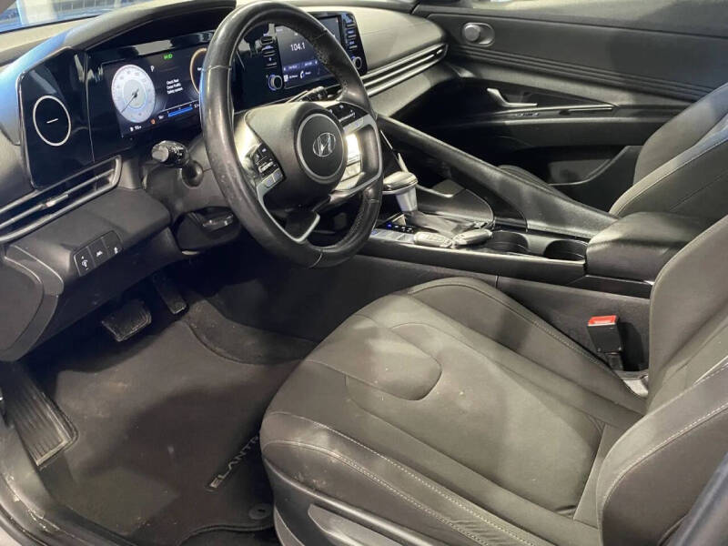 2022 Hyundai Elantra