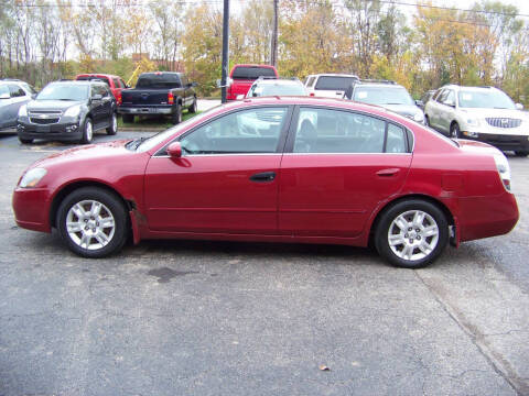 2005 Nissan Altima for sale at C and L Auto Sales Inc. in Decatur IL