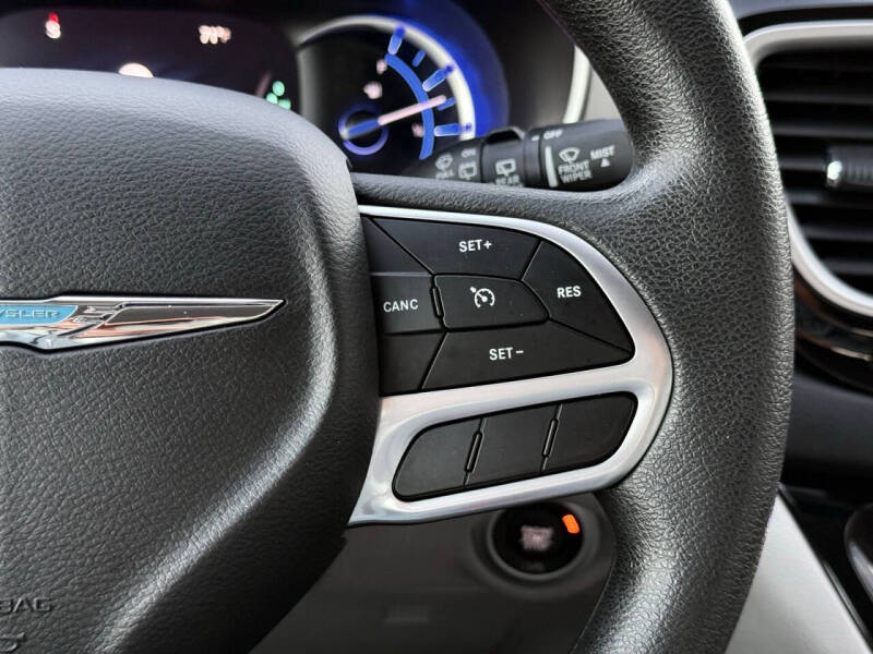 2018 Chrysler Pacifica Hybrid Touring Plus