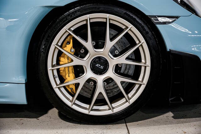 2023 Porsche 718 Cayman GT4 RS