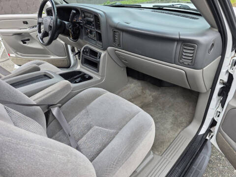 2005 Chevrolet Suburban 1500 LS