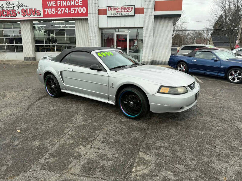 2003 Ford Mustang Deluxe