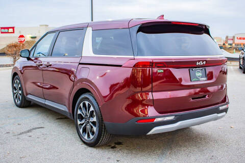 2023 Kia Carnival EX