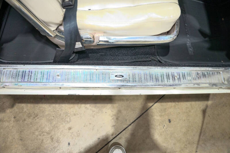 1963 Ford Thunderbird