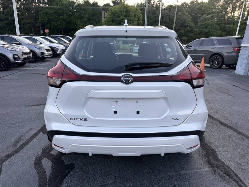 2023 Nissan Kicks SV