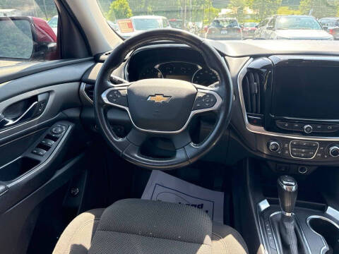 2020 Chevrolet Traverse LT Cloth
