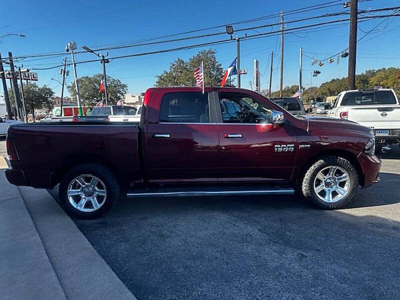 2018 RAM 1500 SLT