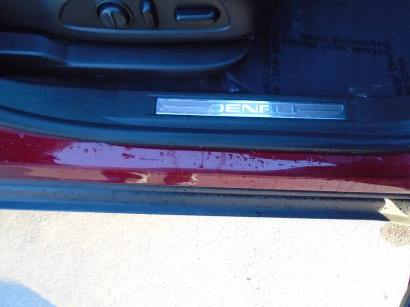 2017 GMC Acadia Denali