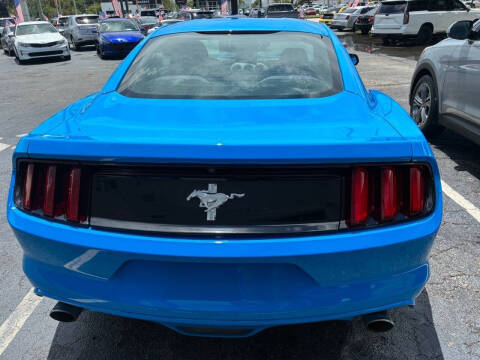 2017 Ford Mustang V6