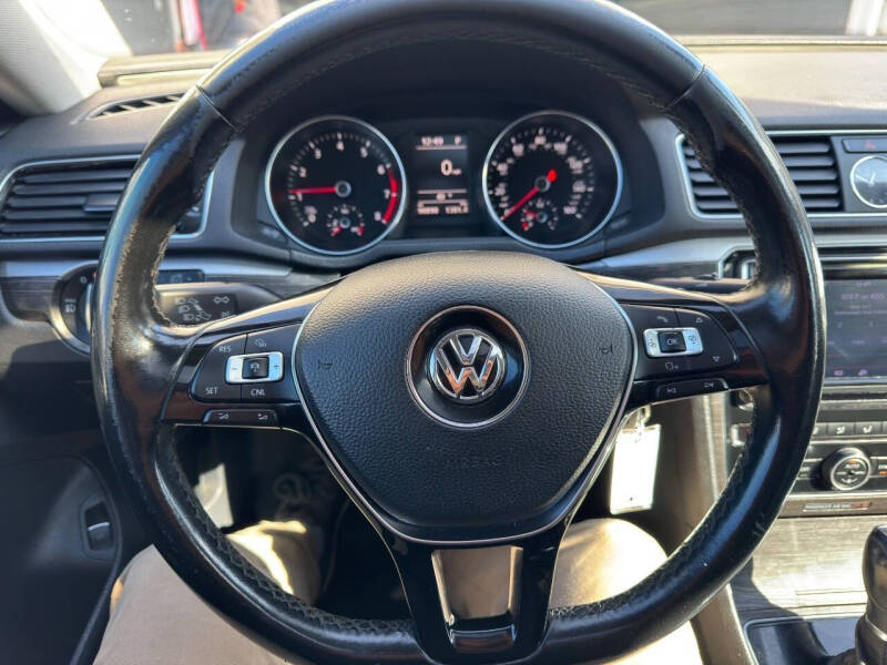 2016 Volkswagen Passat 1.8T SE