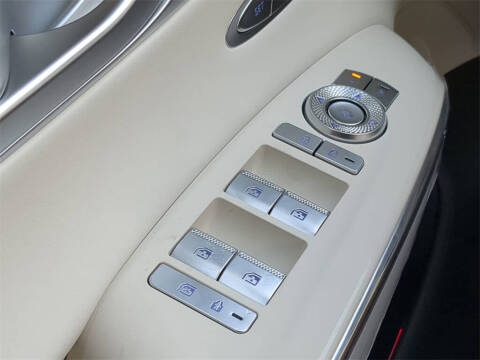 2025 Genesis Electrified GV70 Advanced