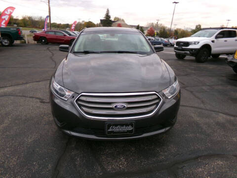 2016 Ford Taurus SE