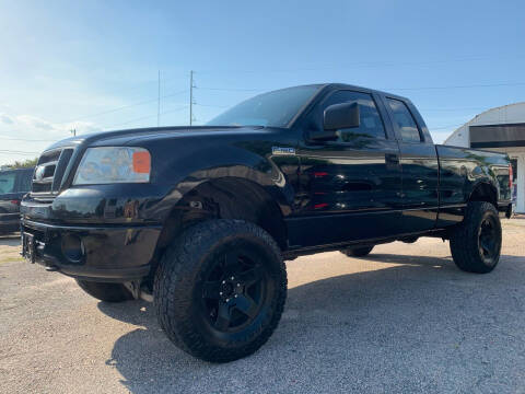 2006 Ford F-150 for sale at Carworx LLC in Dunn NC