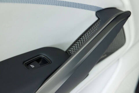 2025 Aston Martin DBX 707