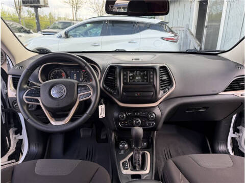 2017 Jeep Cherokee Latitude