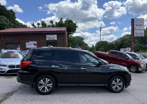2020 Nissan Pathfinder S