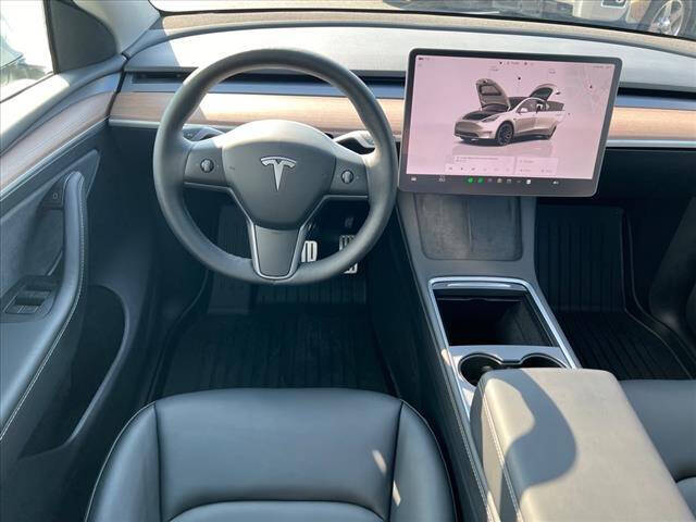 Used 2023 Tesla Model Y Performance with VIN 7SAYGDEF7PF947411 for sale in Wood River, IL