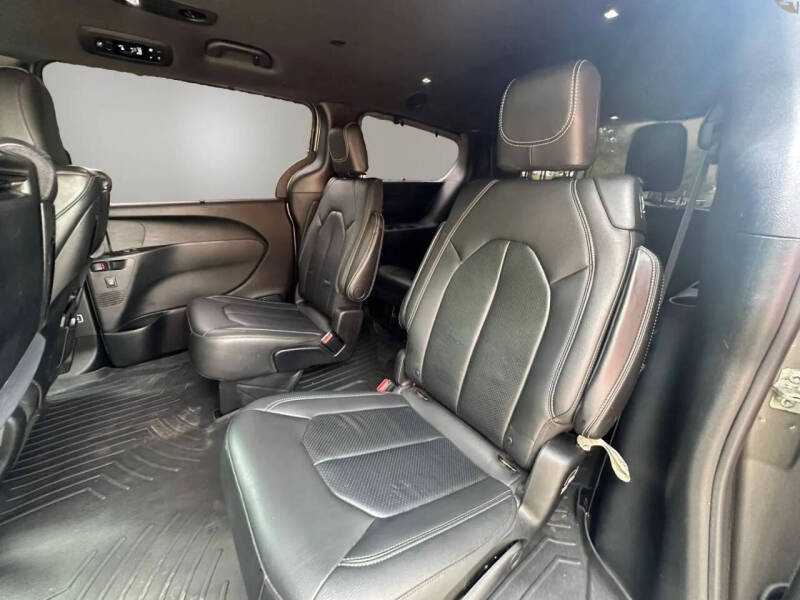2018 Chrysler Pacifica Touring L Plus