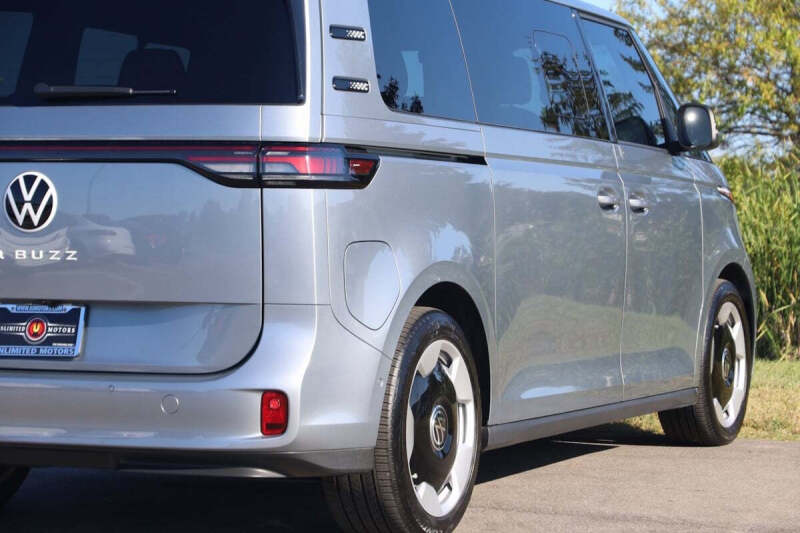 2025 Volkswagen ID. Buzz Pro S