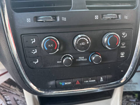 2015 Dodge Grand Caravan American Value Package