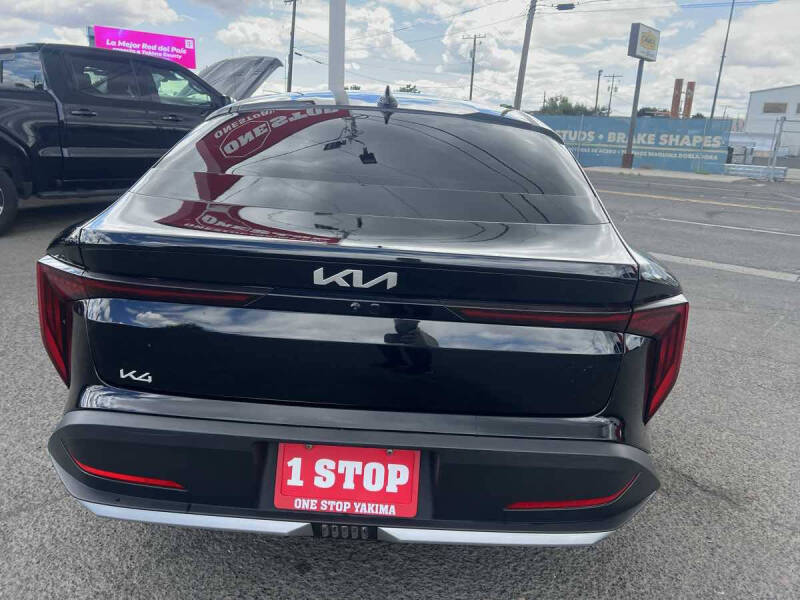 2025 Kia K4 LX
