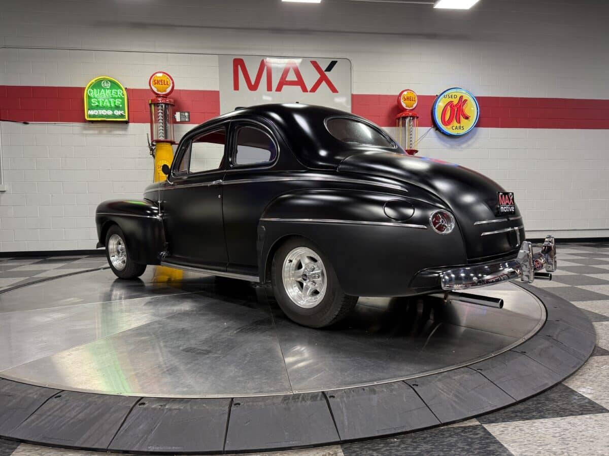 1946 Ford Coupe 10