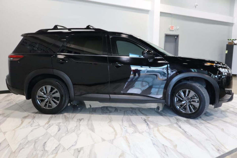 2022 Nissan Pathfinder for sale at IMD MOTORS, INC in Dallas, TX