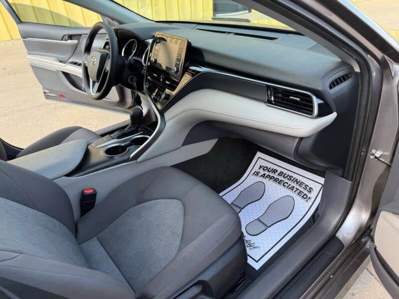 2023 Toyota Camry LE