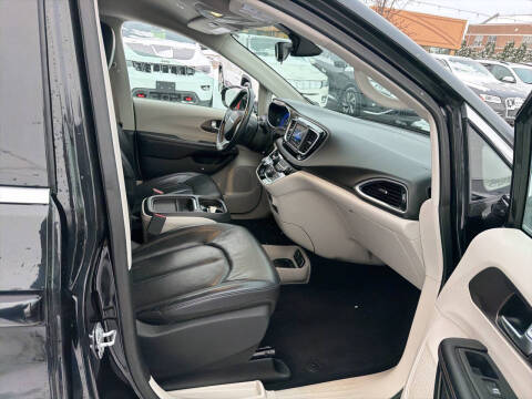 2018 Chrysler Pacifica Touring L