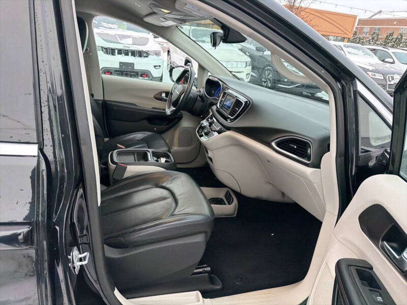 2018 Chrysler Pacifica Touring L