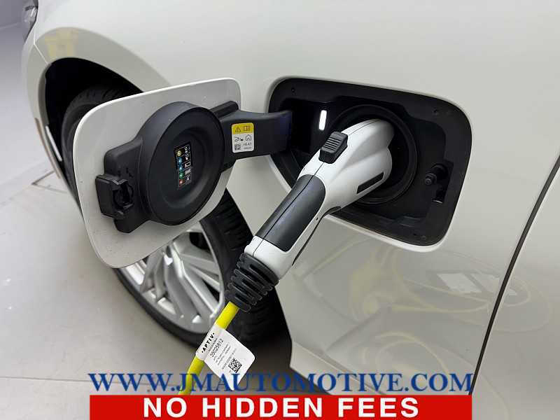 2023 BMW 3 Series 330e xDrive