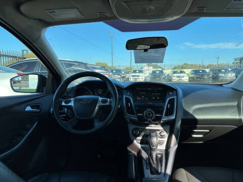 2014 Ford Focus Titanium