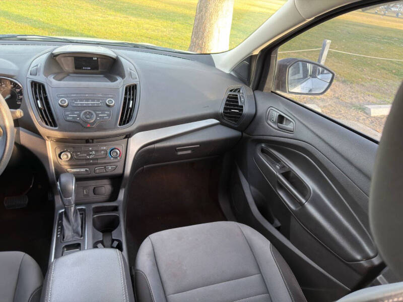 2019 Ford Escape S