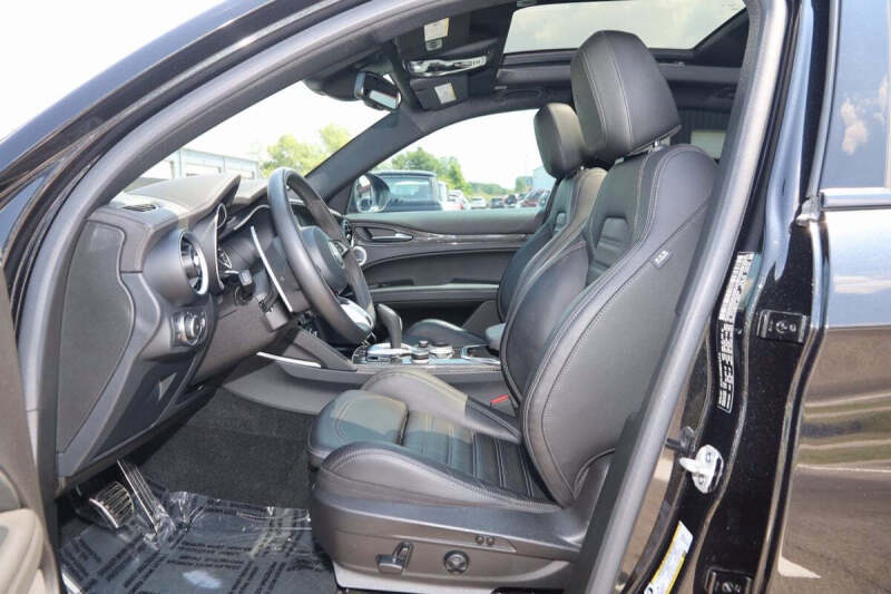 2023 Alfa Romeo Stelvio Quadrifoglio