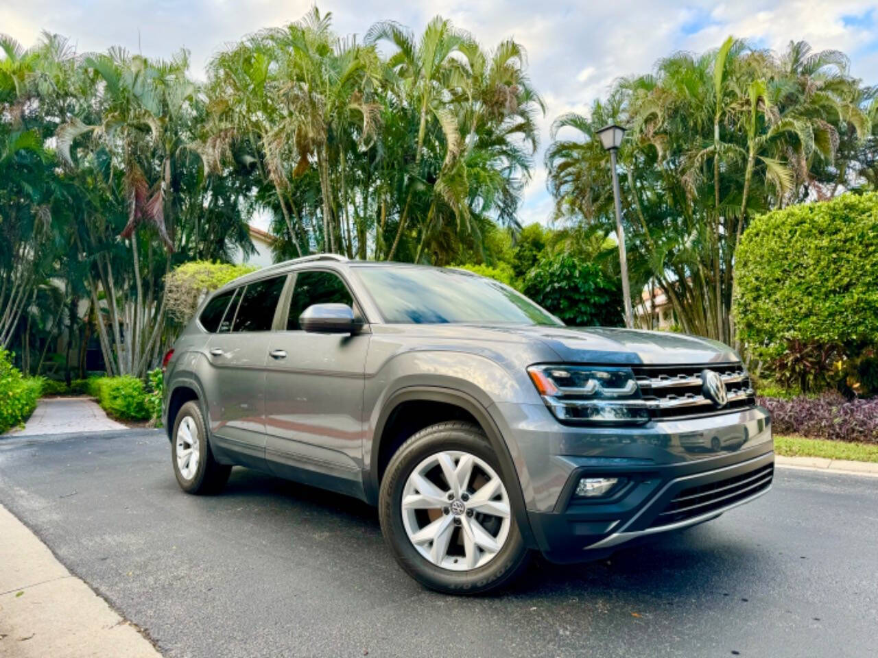 2019 Volkswagen Atlas for sale at PJ AUTO in Margate, FL