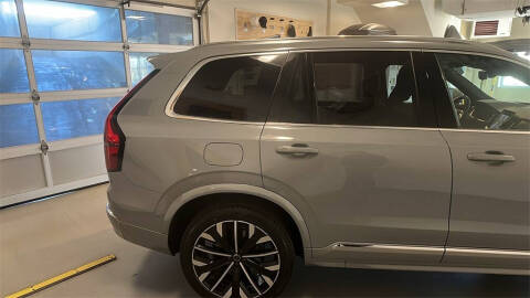 2025 Volvo XC90 B6 Plus Bright Theme 7P