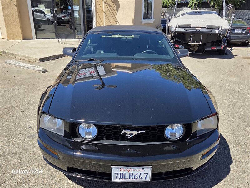 2006 Ford Mustang GT Deluxe