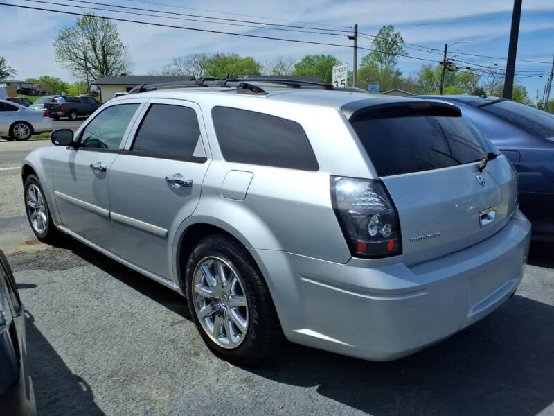 2005 Dodge Magnum SXT