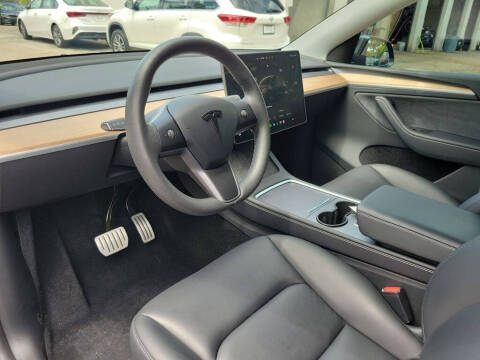 2025 Tesla Model Y Performance