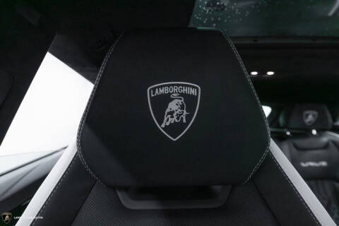 2023 Lamborghini Urus S