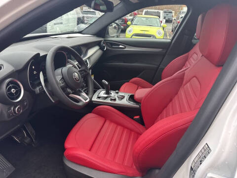 2025 Alfa Romeo Stelvio