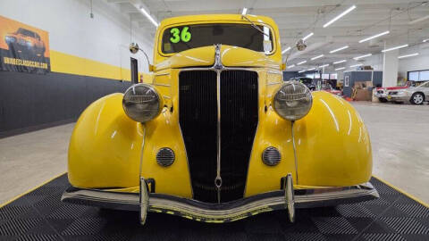 1936 Ford Deluxe