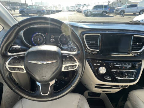 2020 Chrysler Pacifica Touring L