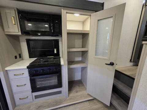 2024 Forest River Heritage Glen 36FL