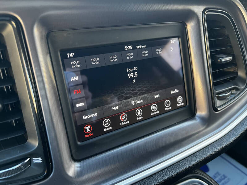 2021 Dodge Challenger SXT