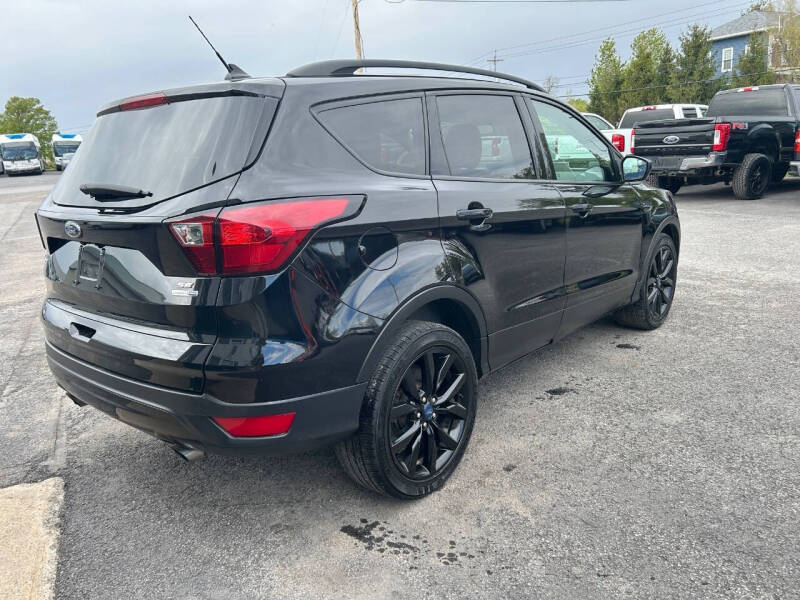 2019 Ford Escape SE