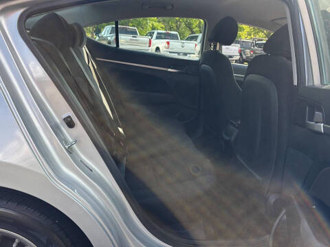 2019 Hyundai Elantra